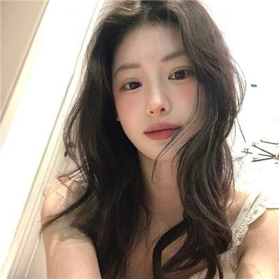 顶楼左边那栋房子